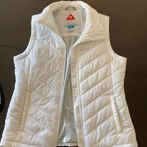 NWOT white Columbia Omni-Heat Vest